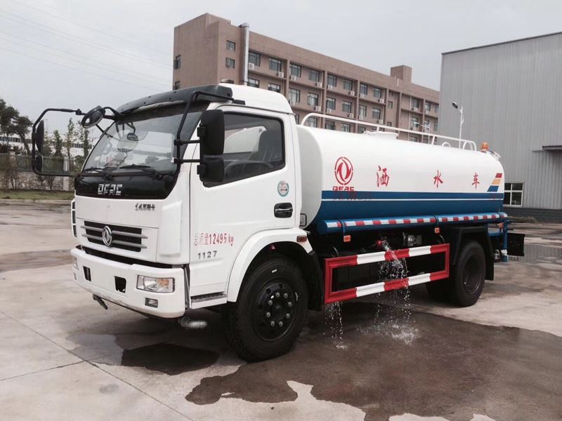 8噸(8方)東風(fēng)大多利卡綠化灑水車圖片 8噸(8方)東風(fēng)大多利卡綠化灑水車圖片