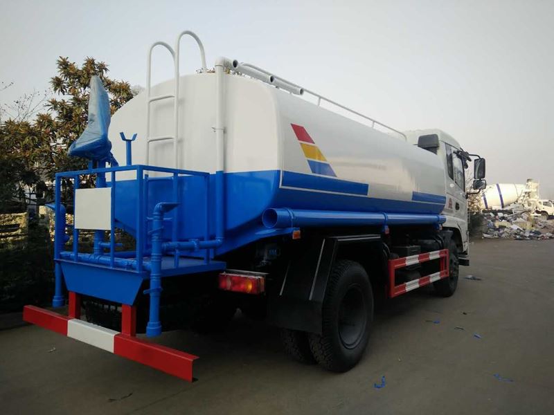 12噸(12方)東風御虎綠化灑水車價格4