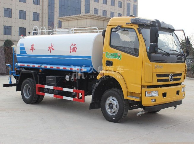 8噸東風(fēng)大多利卡環(huán)衛(wèi)灑水車(chē)圖片 8噸東風(fēng)大多利卡環(huán)衛(wèi)灑水車(chē)圖片