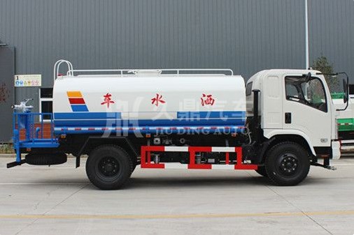 15噸(15方)東風(fēng)御虎綠化灑水車圖片 15噸(15方)東風(fēng)御虎綠化灑水車圖片