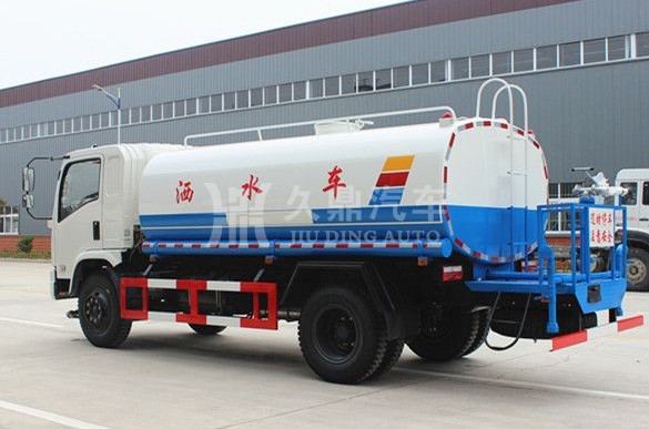 15噸(15方)東風(fēng)御虎綠化灑水車圖片 15噸(15方)東風(fēng)御虎綠化灑水車圖片