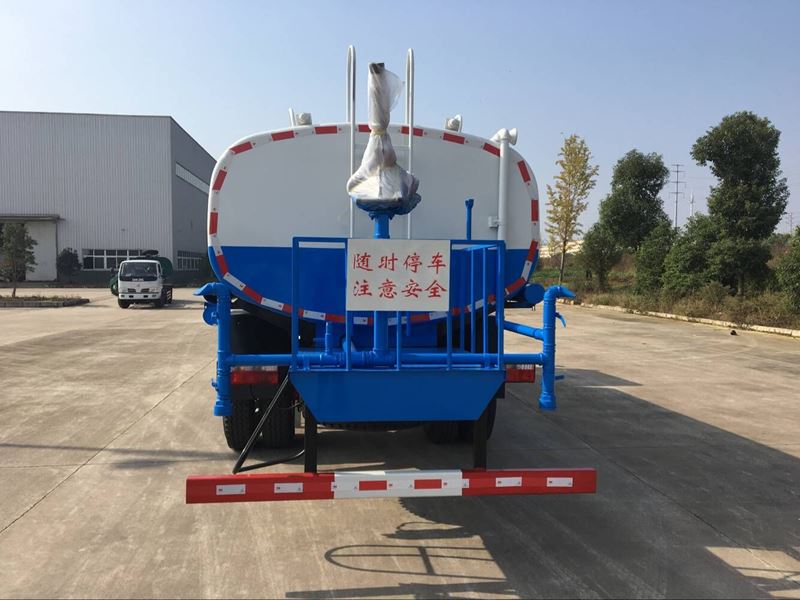 東風灑水車圖片 東風灑水車圖片