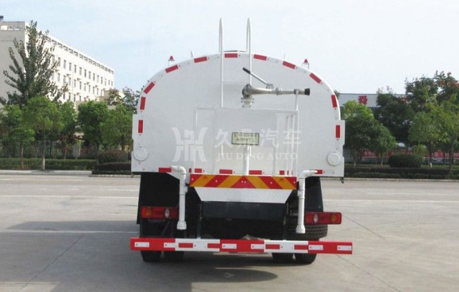 環衛灑水車多少錢一臺_東風天錦環衛灑水車3