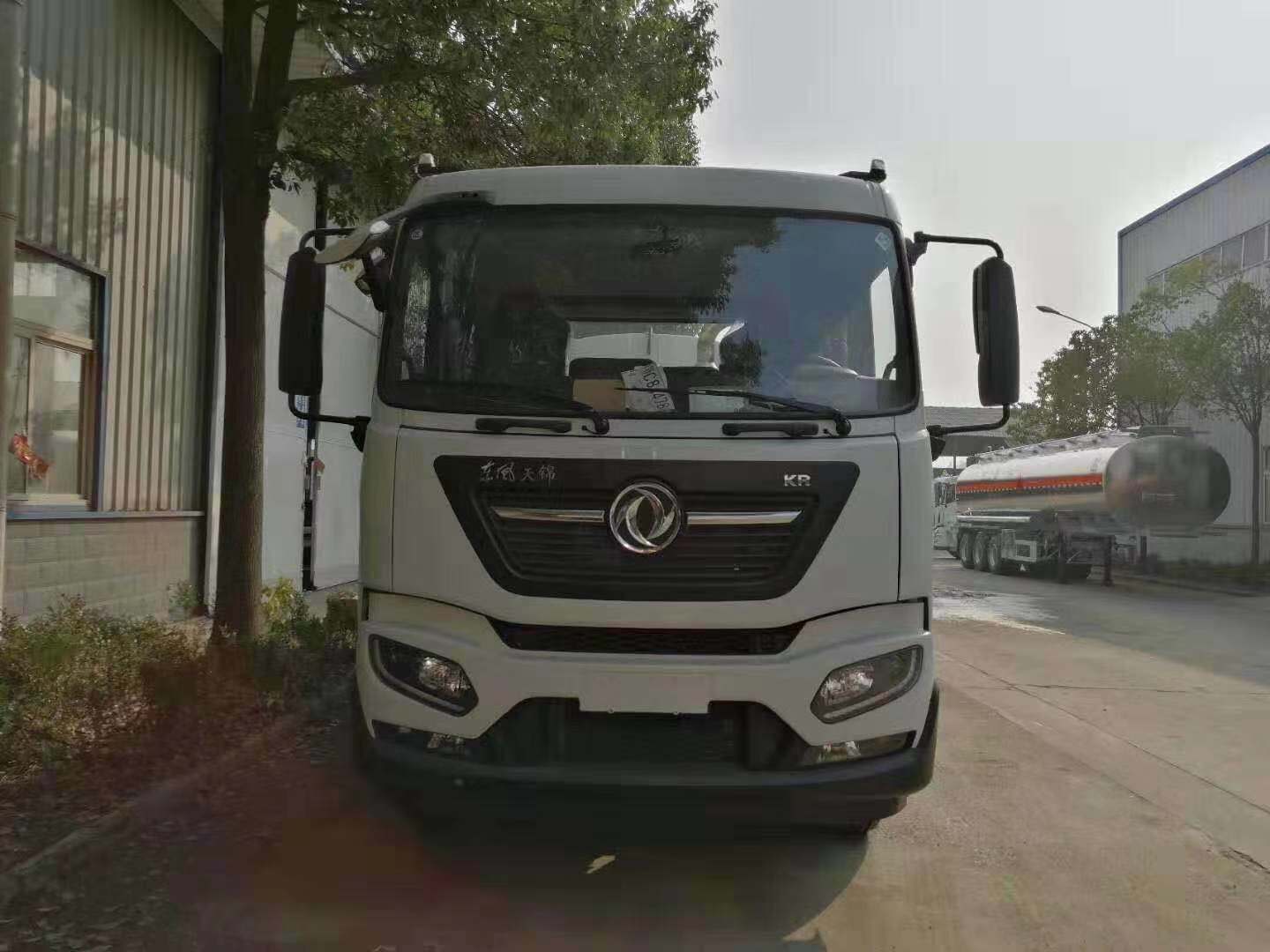 國六灑水車圖片 國六灑水車圖片