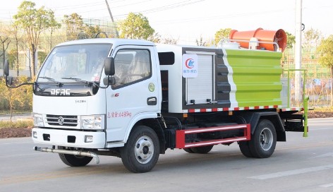 5噸東風(fēng)多利卡藍(lán)牌霧炮車4