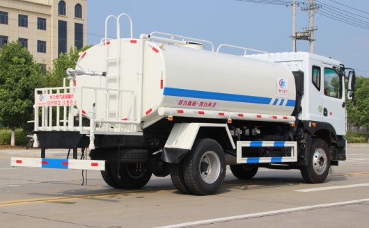 東風(fēng)多利卡D9灑水車 東風(fēng)多利卡D9灑水車