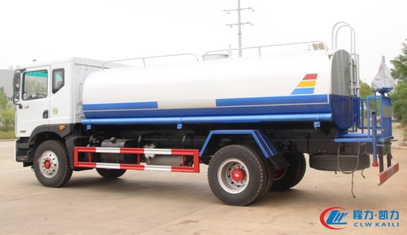 東風(fēng)多利卡D9灑水車圖片 東風(fēng)多利卡D9灑水車圖片