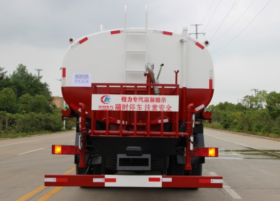 東風(fēng)齊星駕駛室22噸后雙橋?yàn)⑺?chē)高清圖片 東風(fēng)齊星駕駛室22噸后雙橋?yàn)⑺?chē)高清圖片