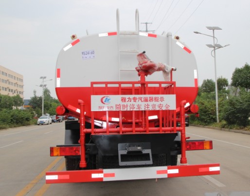 東風(fēng)后八輪灑水車(D913駕駛室)高清圖片 東風(fēng)后八輪灑水車(D913駕駛室)高清圖片