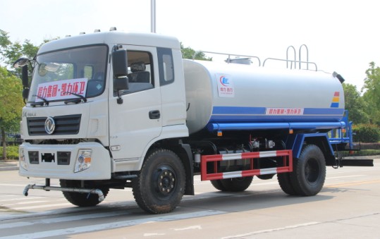 東風(fēng)專用底盤12方灑水車高清圖片 東風(fēng)專用底盤12方灑水車高清圖片