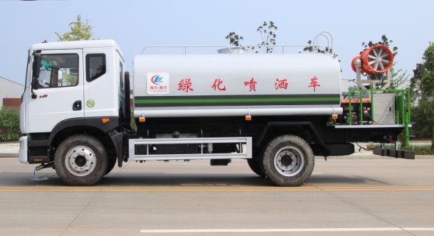 東風多利卡D9灑水車帶霧炮(圓罐)高清圖片 東風多利卡D9灑水車帶霧炮(圓罐)高清圖片