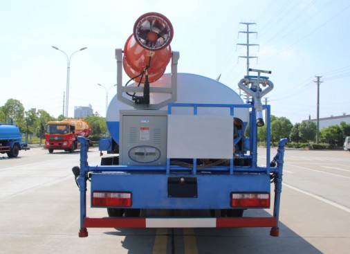 8方東風凱普特霧炮車高清圖片 8方東風凱普特霧炮車高清圖片