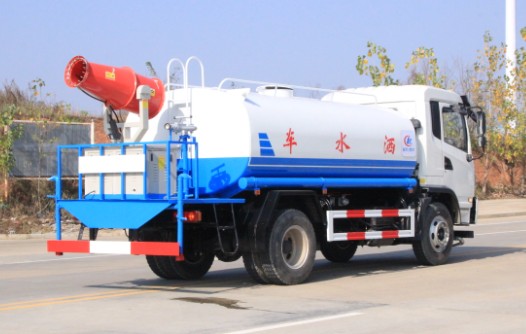 東風(fēng)大運霧炮車高清圖片 東風(fēng)大運霧炮車高清圖片