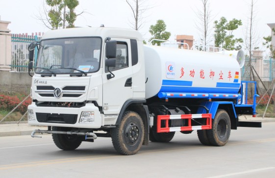 東風(fēng)新款專底霧炮車(chē)高清圖片 東風(fēng)新款專底霧炮車(chē)高清圖片