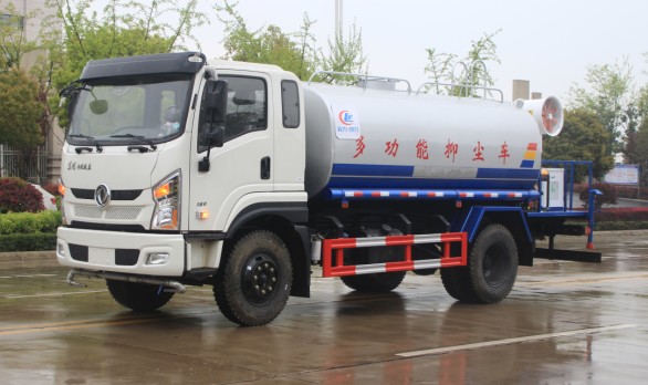 東風(fēng)新款專底霧炮車(chē)高清圖片 東風(fēng)新款專底霧炮車(chē)高清圖片