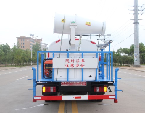 福田小卡之星3霧炮車高清圖片 福田小卡之星3霧炮車高清圖片