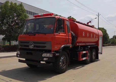 東風153駕駛室六驅不銹鋼運水車圖片 東風153駕駛室六驅不銹鋼運水車圖片