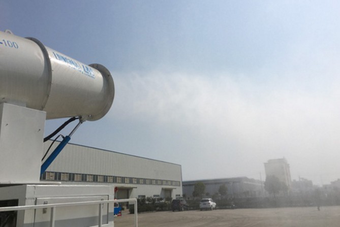 霧炮車(chē)圖片 霧炮車(chē)圖片