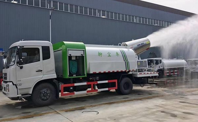 霧炮車(chē)圖片 霧炮車(chē)圖片