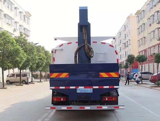 國(guó)六東風(fēng)天錦鐵路抑塵車(chē)圖片 國(guó)六東風(fēng)天錦鐵路抑塵車(chē)圖片