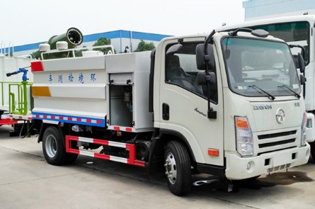 國(guó)五5方大運(yùn)多功能抑塵車(chē)圖片 國(guó)五5方大運(yùn)多功能抑塵車(chē)圖片