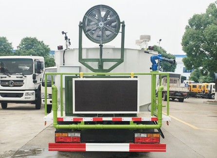 國(guó)五5方大運(yùn)多功能抑塵車(chē)圖片 國(guó)五5方大運(yùn)多功能抑塵車(chē)圖片