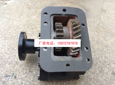 東風(fēng)142-2取力器 東風(fēng)142-2取力器