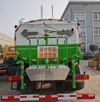 國(guó)六東風(fēng)天錦KR灑水車圖片 國(guó)六東風(fēng)天錦KR灑水車圖片