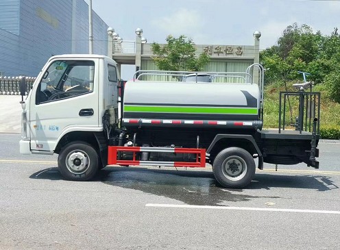 國六3方凱馬K3柴油版藍牌灑水車 國六3方凱馬K3柴油版藍牌灑水車