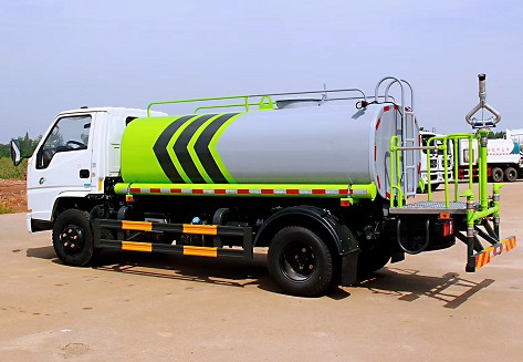 5噸灑水車尺寸_國六江鈴新順達5方綠化灑水車廠家價格4