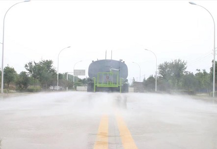 國(guó)六12方東風(fēng)華神KL5灑水車(chē)圖片 國(guó)六12方東風(fēng)華神KL5灑水車(chē)圖片