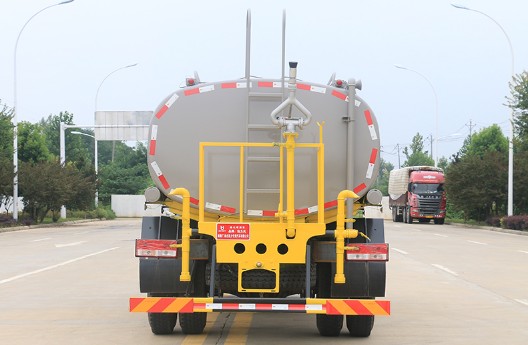 12方灑水車價(jià)格表_國六福田時(shí)代新領(lǐng)航12噸綠化灑水車灑水車廠家價(jià)格3