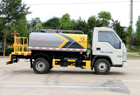 藍牌灑水車c1能開嗎_國六福田時代小卡之星2.5噸藍牌綠化灑水車灑水車廠家價格2