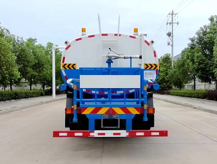 15噸灑水車價(jià)格多少錢_國六18方東風(fēng)柳汽后雙橋綠化灑水車廠家價(jià)格4
