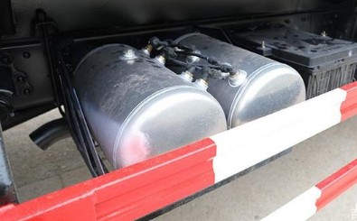 鋁合金材料制作的儲(chǔ)氣罐 鋁合金材料制作的儲(chǔ)氣罐