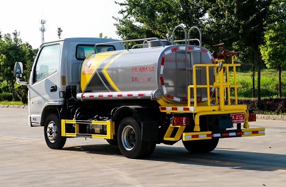 國(guó)六2.5方凱馬藍(lán)牌灑水車圖片 國(guó)六2.5方凱馬藍(lán)牌灑水車圖片