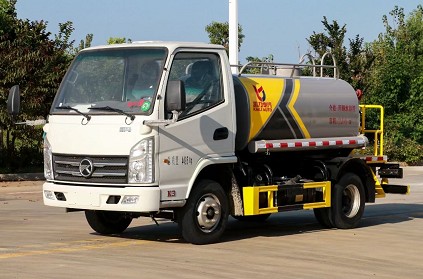 藍(lán)牌灑水車圖片_國(guó)六2.5方凱馬藍(lán)牌綠化灑水車廠家價(jià)格4