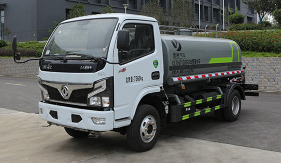 盈通灑水車圖片 盈通灑水車圖片