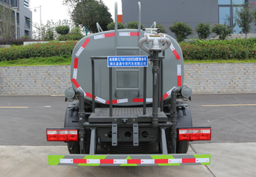 盈通灑水車圖片 盈通灑水車圖片