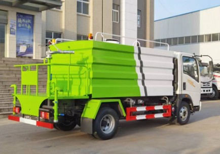 重汽豪沃7方藍(lán)牌灑水車(chē)_濰柴145馬力_萬(wàn)里揚(yáng)8檔高低檔變速箱3