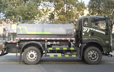 東風(fēng)D1四驅(qū)5方灑水車_縱昂牌CLT5101GPSFV6型綠化噴灑車 東風(fēng)D1四驅(qū)5方灑水車_縱昂牌CLT5101GPSFV6型綠化噴灑車