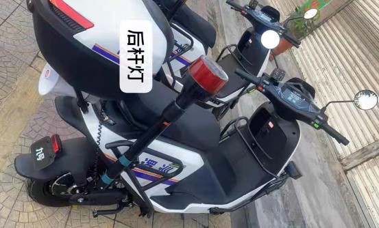 摩托車巡邏警燈_摩托車后桿巡邏警示燈 摩托車巡邏警燈_摩托車后桿巡邏警示燈
